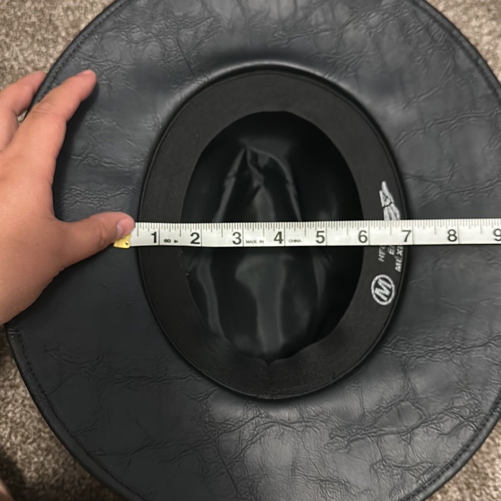 Hat - Picture 5 of 5